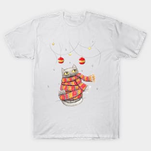 Cat and kitten with Red scarf. Merry Christmas T-Shirt